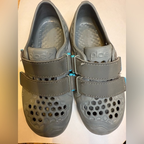 Plae Kids' Gray Mimo Water Shoes size11 - Picture 2 of 2